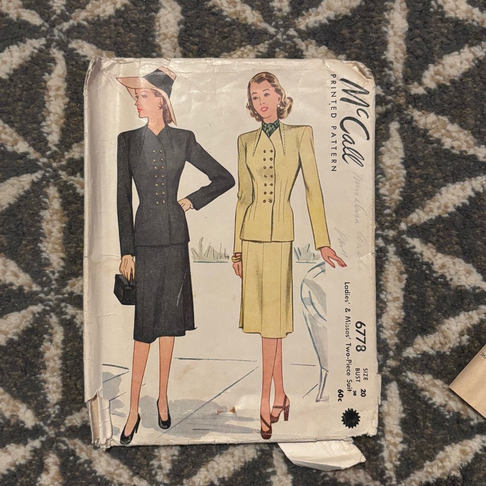 40's McCall's Women's Two-Piece Suit Pattern - Bust 38 - 40's Skirt Suit - 8-10